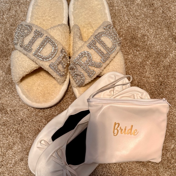 Bridal Accessories Set with Medium Robe, size 9 Slippers, Heart Sunglasses … - Picture 3 of 7